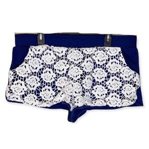 No Boundaries Navy Blue Lace Overlay Shorts XXL